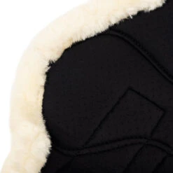 Beenbeschermers LeMieux Fleece Edge Mesh Brushing Black-beige -Weath Paard Winkel beenbeschermers lemieux fleece edge mesh brushing black beige 1500x1500 187425