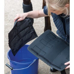 ARMA Hot/Cold Relief Boots Been Zwart -Weath Paard Winkel hot cold relief boots been zwart 1500x1500 164285