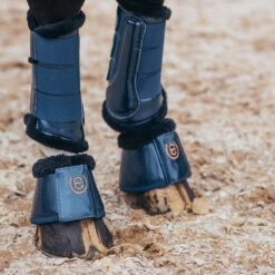 Springschoenen Equestrian Stockholm Monaco Blue Donkerblauw -Weath Paard Winkel springschoenen equestrian stockholm monaco blue donkerblauw 1500x1500 147424